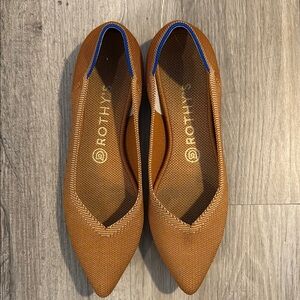 Rothy's Point II Warm Gold Minimalist Flats Size 8.5